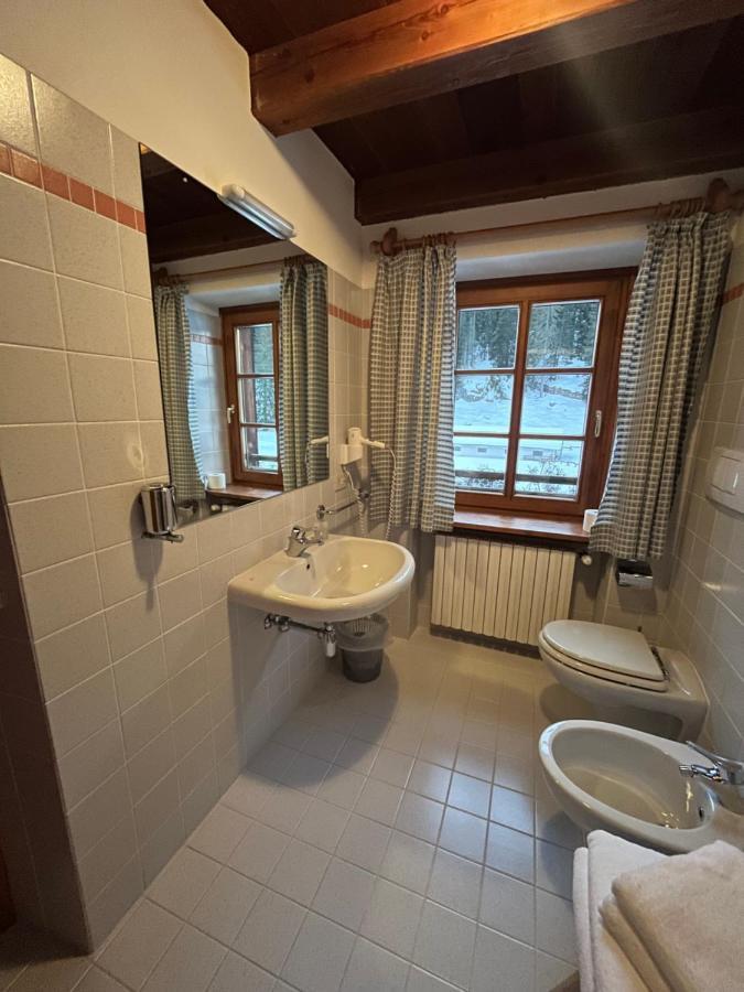 Rifugio Malga Ra Stua Villa กอร์ตินาดัมเปซโซ ภายนอก รูปภาพ